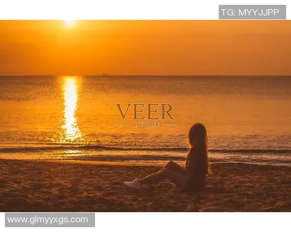 全球十大金发足球明星:光芒四射的金发力量与绿茵场上的传奇风采 全球十大金发足球明星:光芒四射的金发力量与绿茵场上的传奇风采